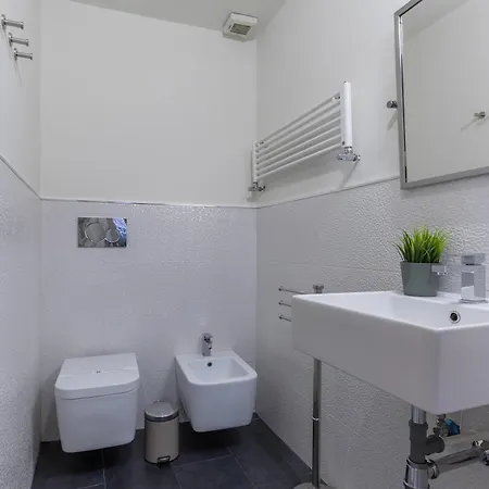 Charming 18 Min Da Firenze Appartamento Prato (Prato)