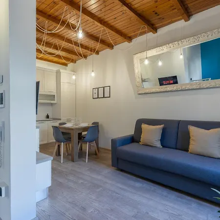 Charming 18 Min Da Firenze 아파트 *